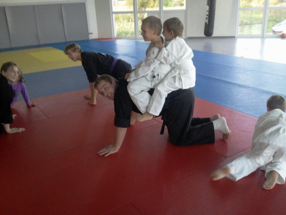 Cours enfants d'arts martiaux à soufflenheim en alsace (67)