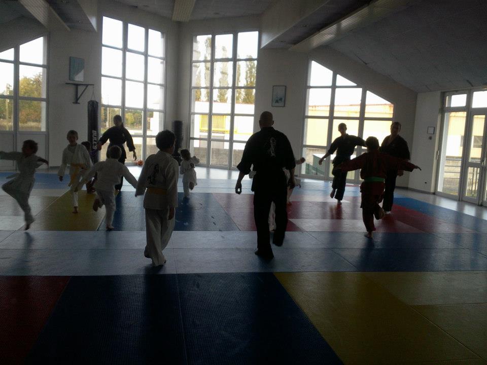 Cours enfants d'arts martiaux à soufflenheim en alsace (67)