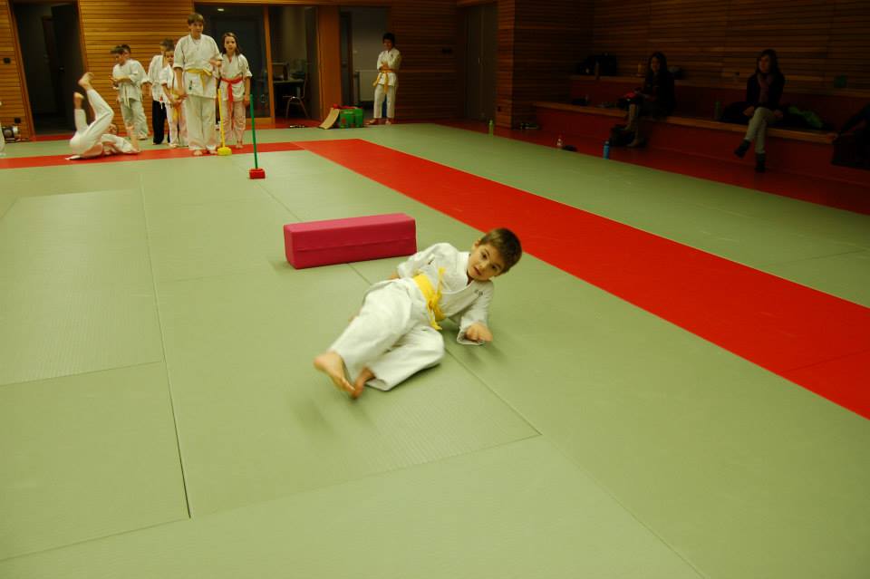 cours enfants sports arts martiaux 06