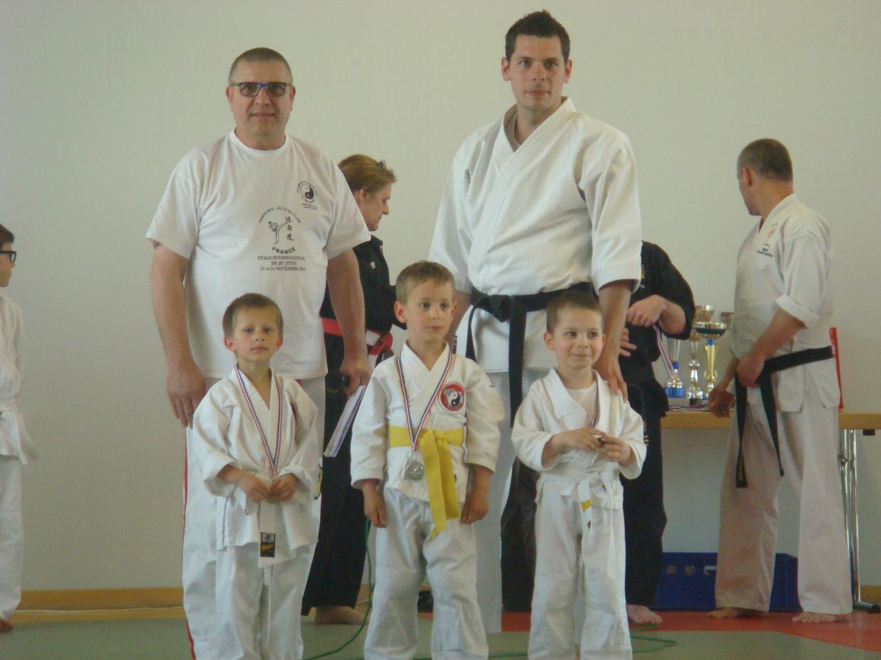 Podium blc-jaune 5-6 ans